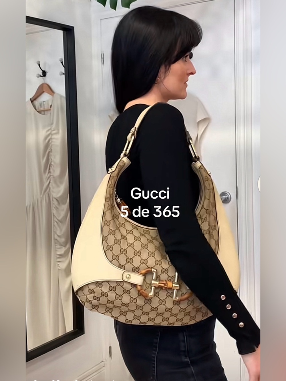 Authentic Gucci Amalfi Bamboo Shoulder Hobo Bag 15.5”x10”
May 026)